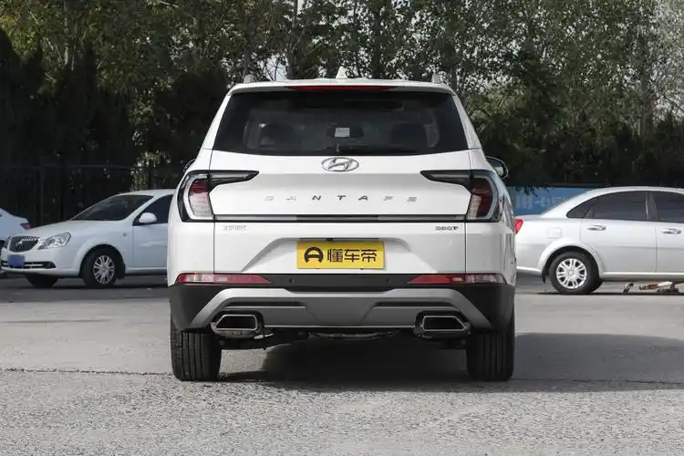 最高优惠3万,首付5万多买2.0t 8at的6座suv北京现代胜达怎么样?