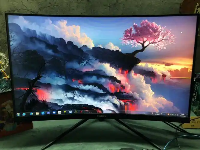 飞利浦32寸曲面无边框显示器