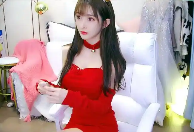 斗鱼王羽杉涉黄后解封爆料邮件门女主照片身份停播一月亏一个超皇