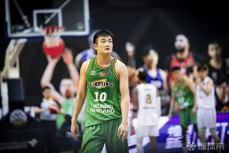 辽宁男篮94-93险胜获得亚冠首胜