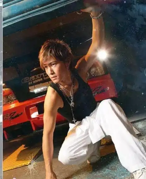 曾经的"偶像王子",如今变成了网红脸,肌肉男,他经历了什么?_许绍洋