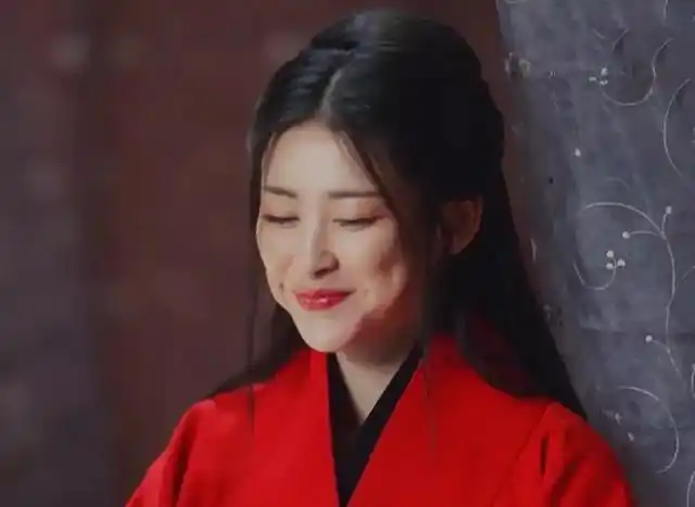 该剧的槽点很多,我试着从朱珠饰演的赵姬入手,谈谈我的看法.