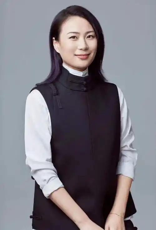 甄嬛传作者流潋紫出新书写出女性的真实状态