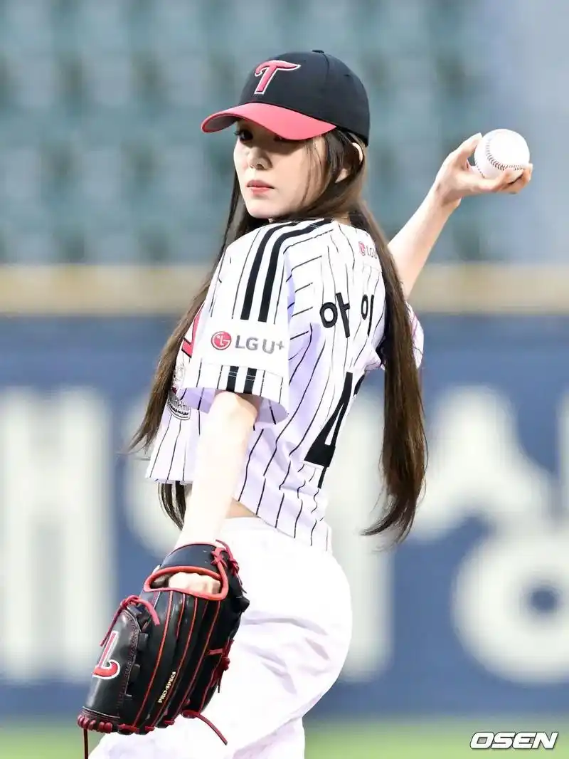 开球新闻图.#irene #裴珠泫 #新闻图 #idol # - 抖音