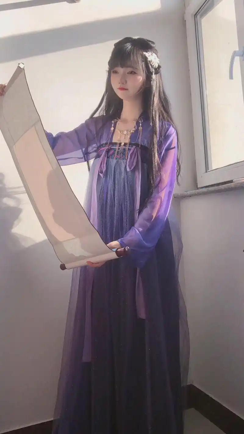 有的人错过了就是一辈子,所以珍惜眼前人好嘛#汉服#北极星 # - 抖音