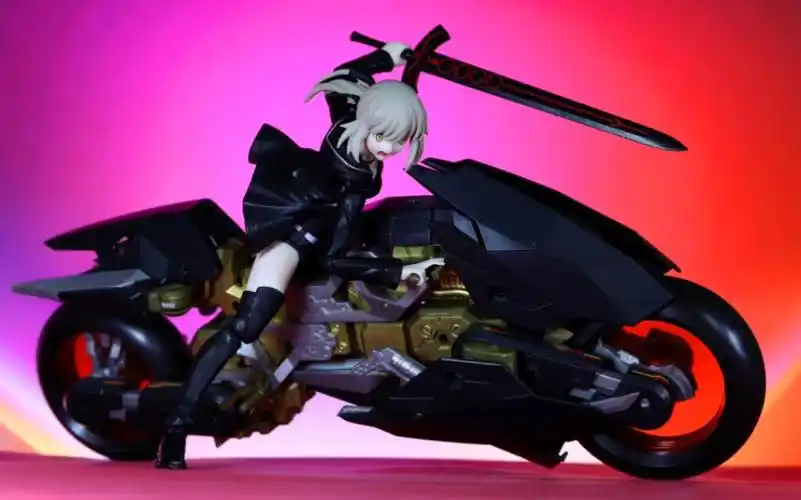 在新宿骑着黑摩托的黑色saber!figma新宿黑呆华丽胶摄