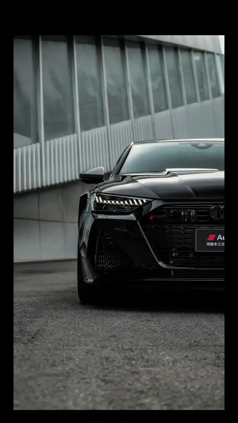 又帅又快又能让你尖叫!奥迪rs7是奥迪高性能豪华 - 抖音