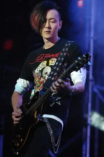 深圳热波--黄义达弹吉他耍帅