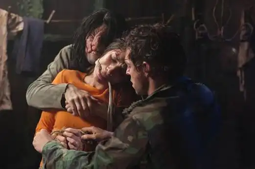 p>《夺命千年虫》是一部于2011年在美国上映,由kenneth cran执导,jon