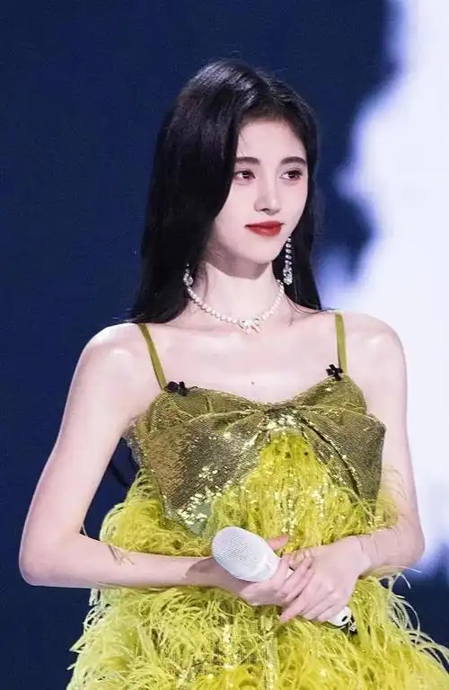 刘亦菲以一己之力让溜肩重回古装巅峰