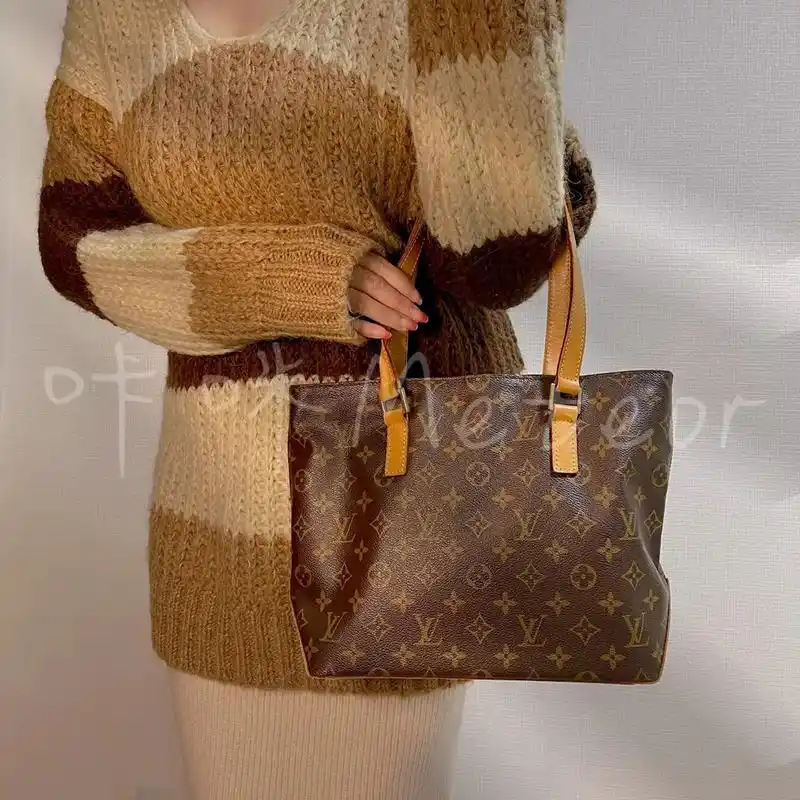 lv薇薇安拉链托特包