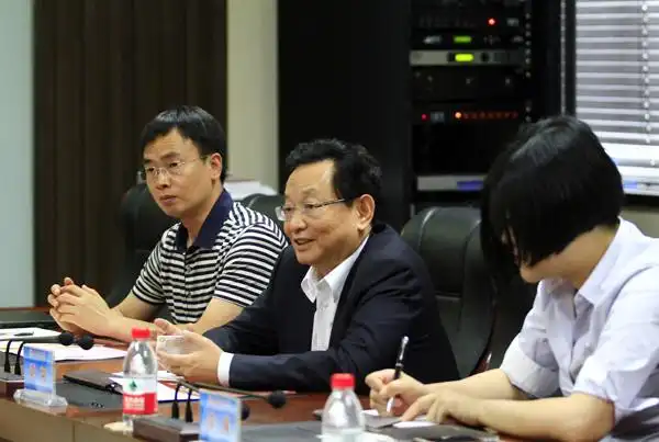 正大集团资深副董事长谢炳一行访问我校