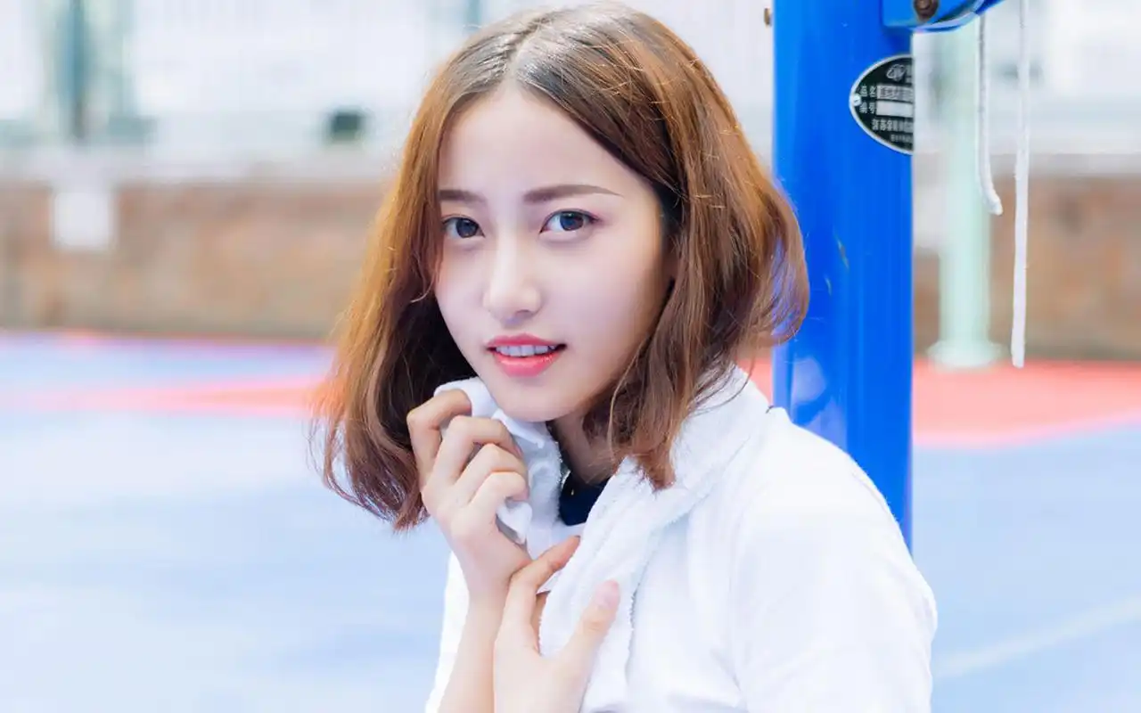 清纯校花美女图片高清桌面电脑壁纸 第一辑