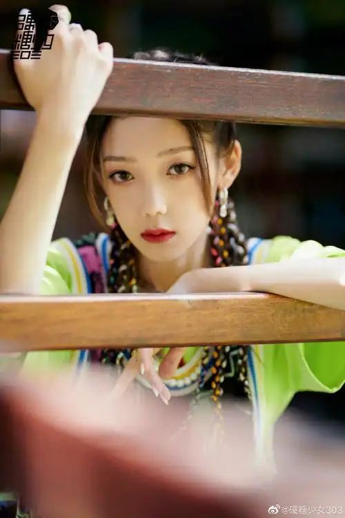 今日与@硬糖少女303-希林娜依高在"易"起突破牛人挑战赛一起燃动夏日