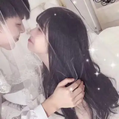 情侣头像真人一人一半