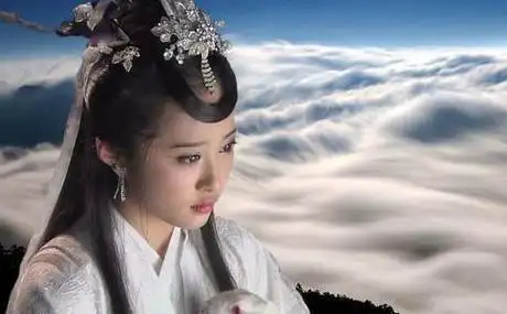 在古老的时代里,有一个传说,讲述了一个美丽而神秘的女神——嫦娥.