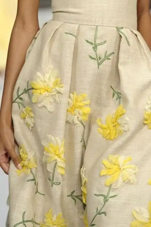 刺绣花样图案简单(最新刺绣图案)