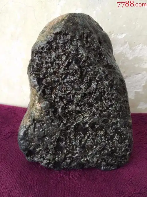 洛阳奇石769黑珍珠原石