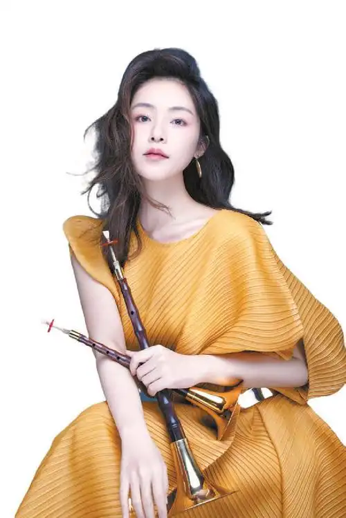 刘雯雯 土味唢呐也可以很靓丽|刘雯雯_新浪财经_新浪网