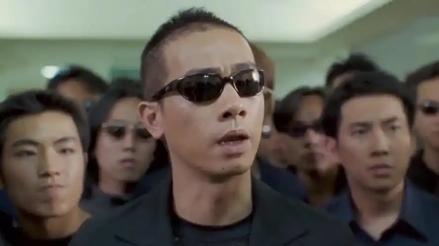 古惑仔陈浩南出狱归来和山鸡争夺社团龙头召集上百人火拼