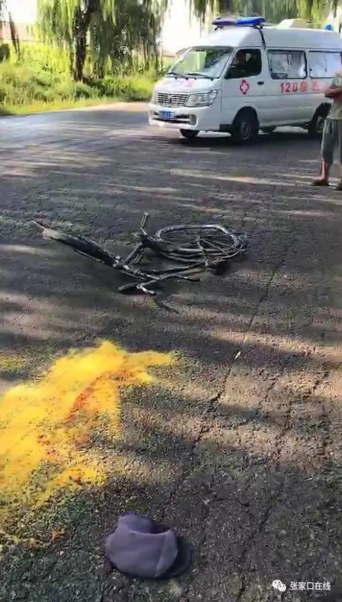 张家口一路段发生严重交通事故!下半身已成肉泥!