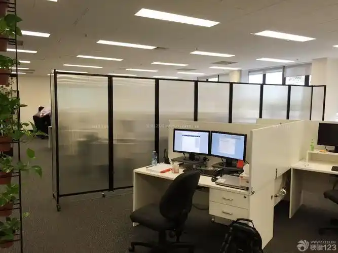 办公室移动屏风隔断图片