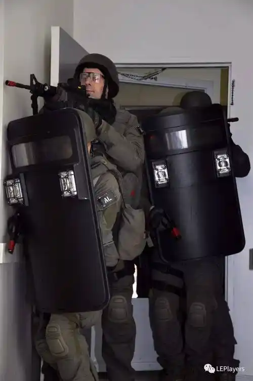 新玩具diamondbacktactical防弹盾牌