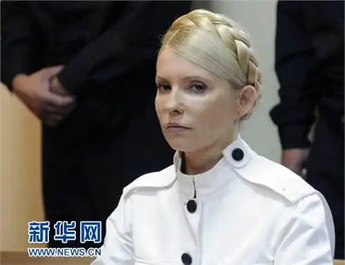 今天的乌克兰总统就是相信这些理论的牺牲品,与反对派玩所谓"宪政"