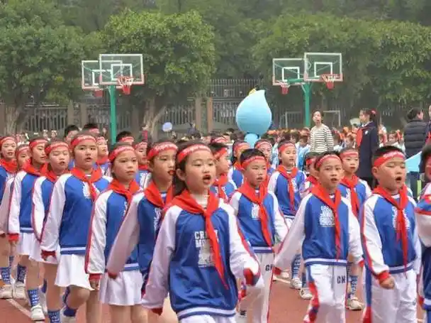 活力大江逐梦想快乐成长向未来记大江小学第25届体育节