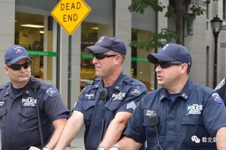 纽约警察局的警长们正牌nypdsergeants执勤图集