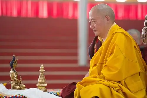 30至10:00 地点:印度菩提迦耶大祈愿法会会场 藏译中:堪布罗卓丹杰 在