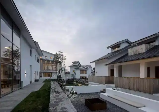 800年历史的古村落人人向往的隐秘民宿充满了孤寂与富足