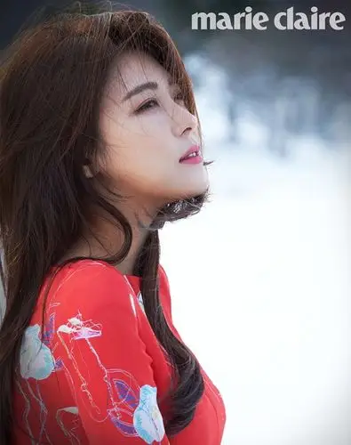 【2016.01.18】【明星】河智苑陈柏霖杂志写真出炉 般配似情侣