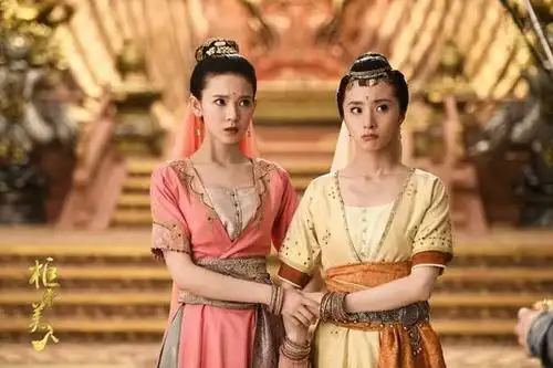 陈瑶胡冰卿《柜中美人》剧照