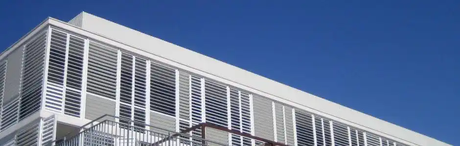 复合材料建筑遮阳板 / 用于外墙 / 立式 / 回转