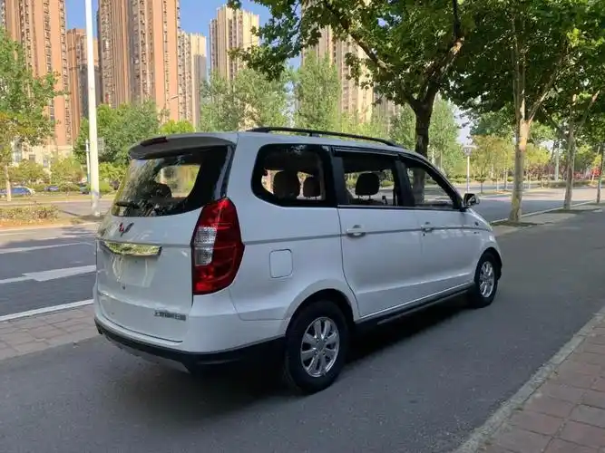 五菱 五菱宏光  2014款 1.5l s舒适型图片