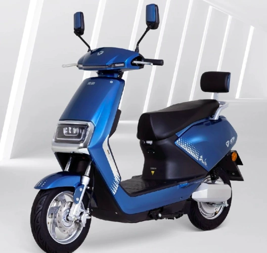 新品也陆陆续续上市,仅7月份就有100多款电动车上市