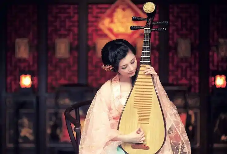 唯一留下姓名的唐朝第一代公主,特长备受称道,武则天也敬她三分