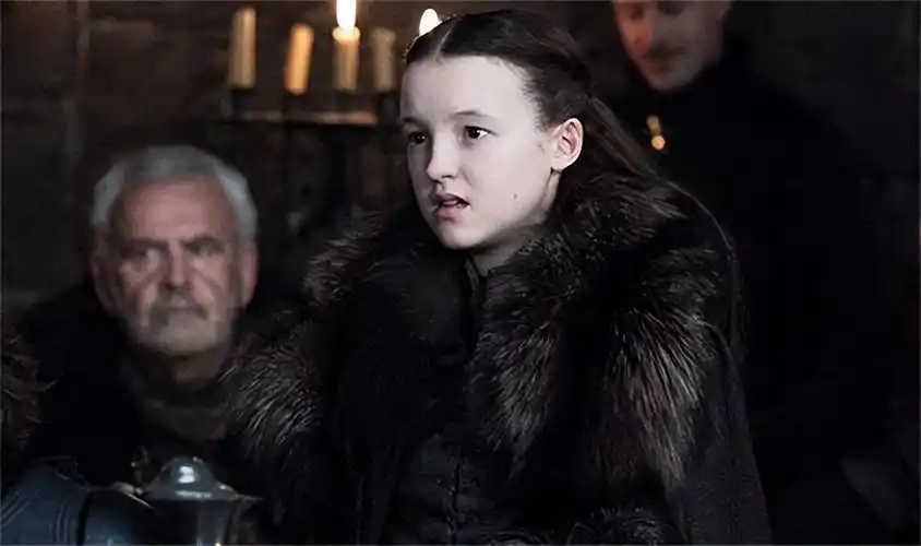 作为小熊岛的岛主,莱安娜·莫尔蒙年仅十岁,就已经担起岛主的责任.