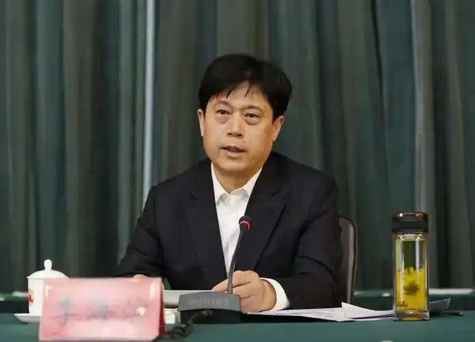 梁宝杰主持召开全县重点工作部署会议