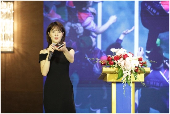 体育频道主持人程雨涵