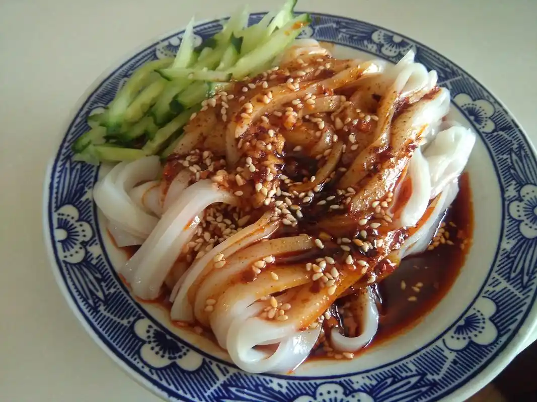 三种常见的街边小吃,虽然味道都很不错,但是也别多吃