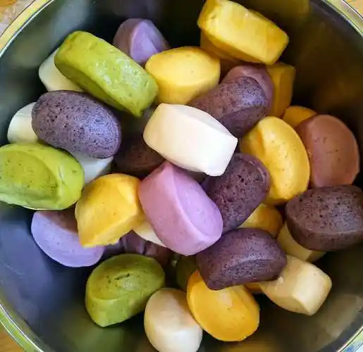 午餐:五彩馒头