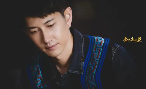 央视年度收官之作《金色索玛花》开播 何明翰饰日火决战脱贫攻坚