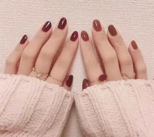 绝对会火的美甲款式!简约洋气显手白,在家都可以完成