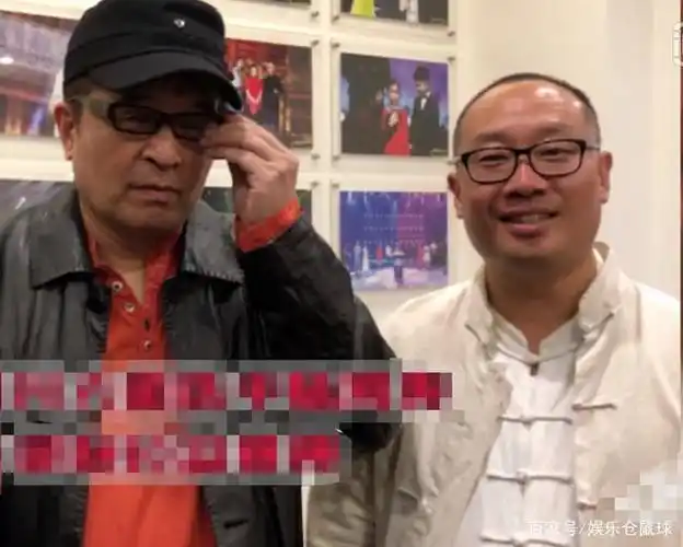 此人之新浪微博张清同志张清是"东博书院"的秘书长,真实工作单位是