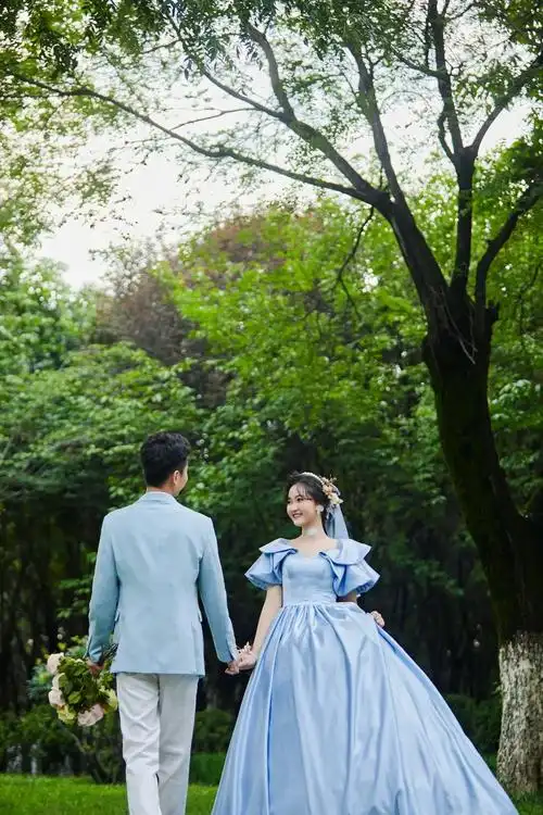 vlog日常 #晒一晒我的婚纱照 #始于初见止于终老    - 抖音