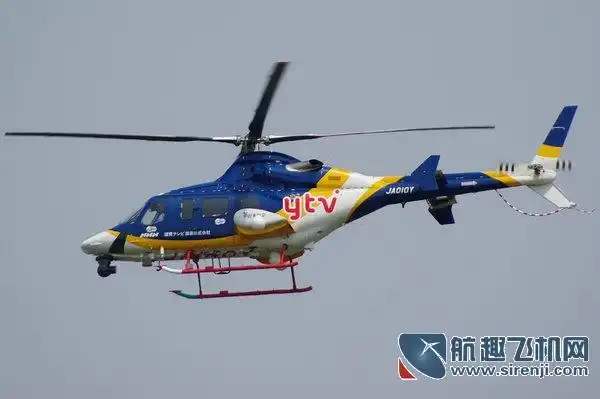 贝尔430直升机空中姿态图