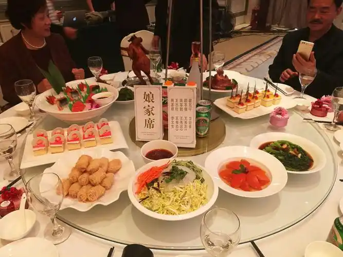 丰盛的婚礼宴席