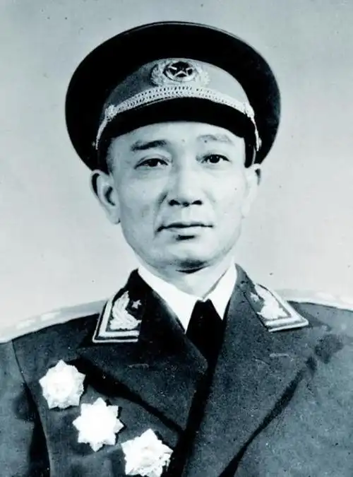 黎林率领陈正湘为营长的二营负责牵制下游的敌人,杨得志亲自率领一营